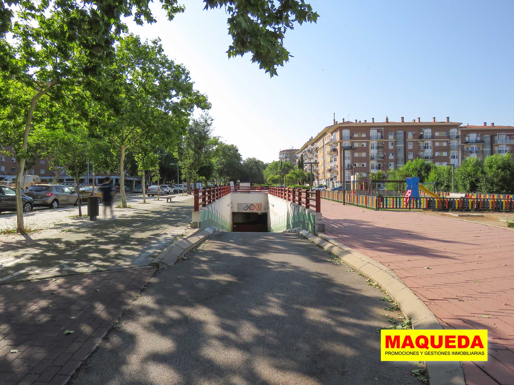 Entrada del garaje en venta en Avenida del Oeste, Alcorcón