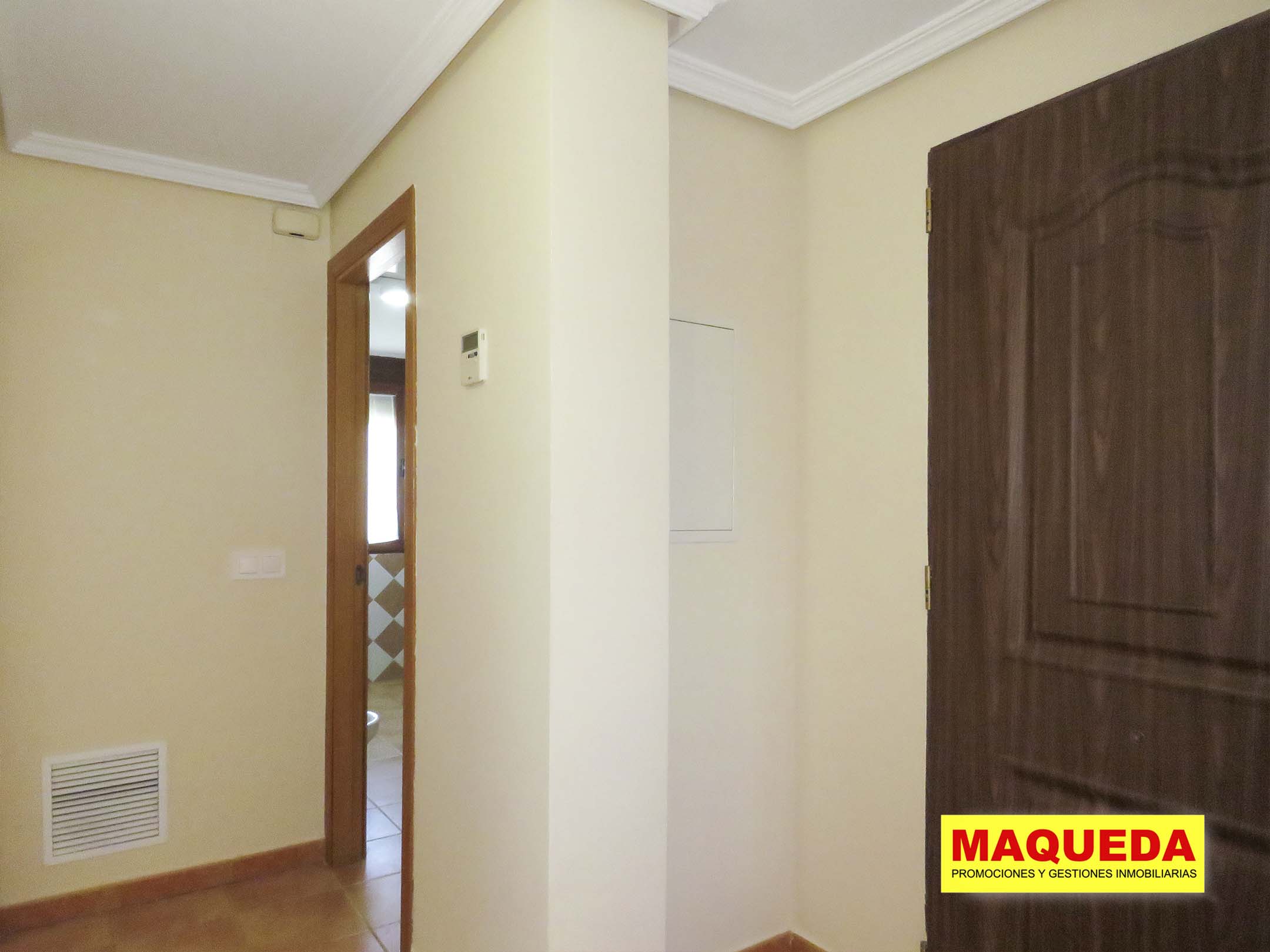 Hall de entrada del apartamento en alquiler en Calypo-Fado