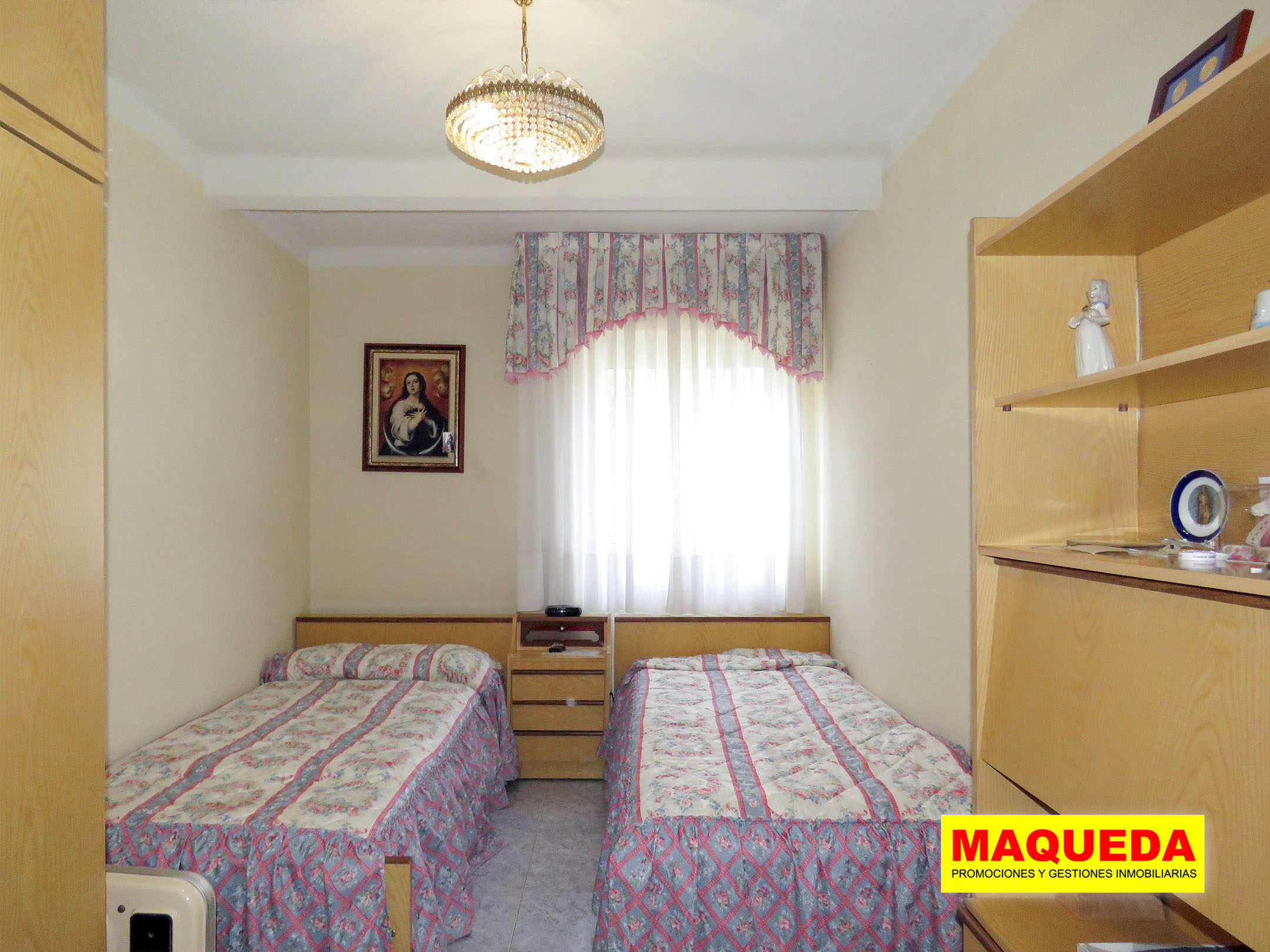 Dormitorio doble del piso en venta en zona centro de Alcorcón, junto a calle Mayor