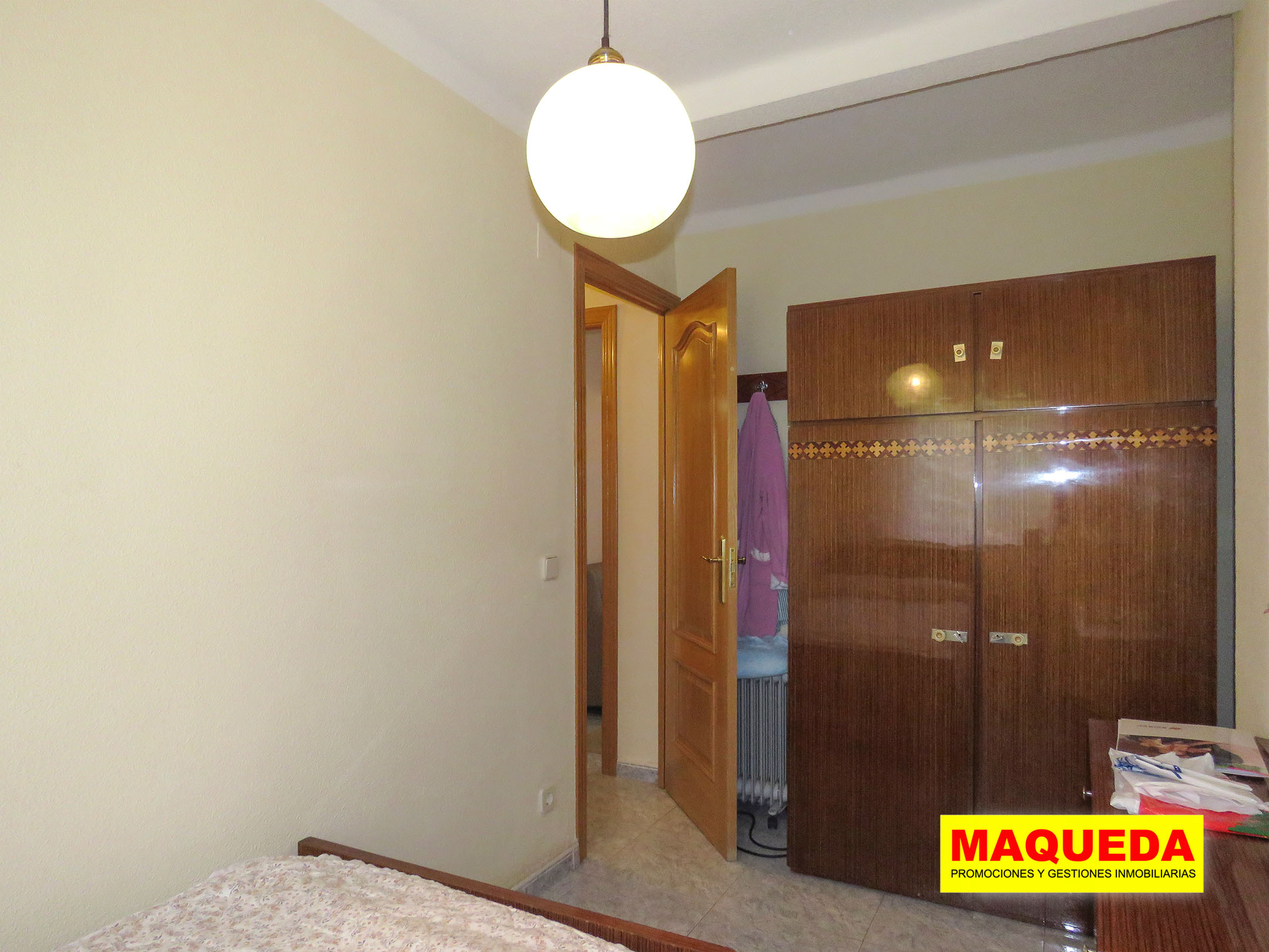 Dormitorio secundario del piso en venta en zona centro de Alcorcón, junto a calle Mayor
