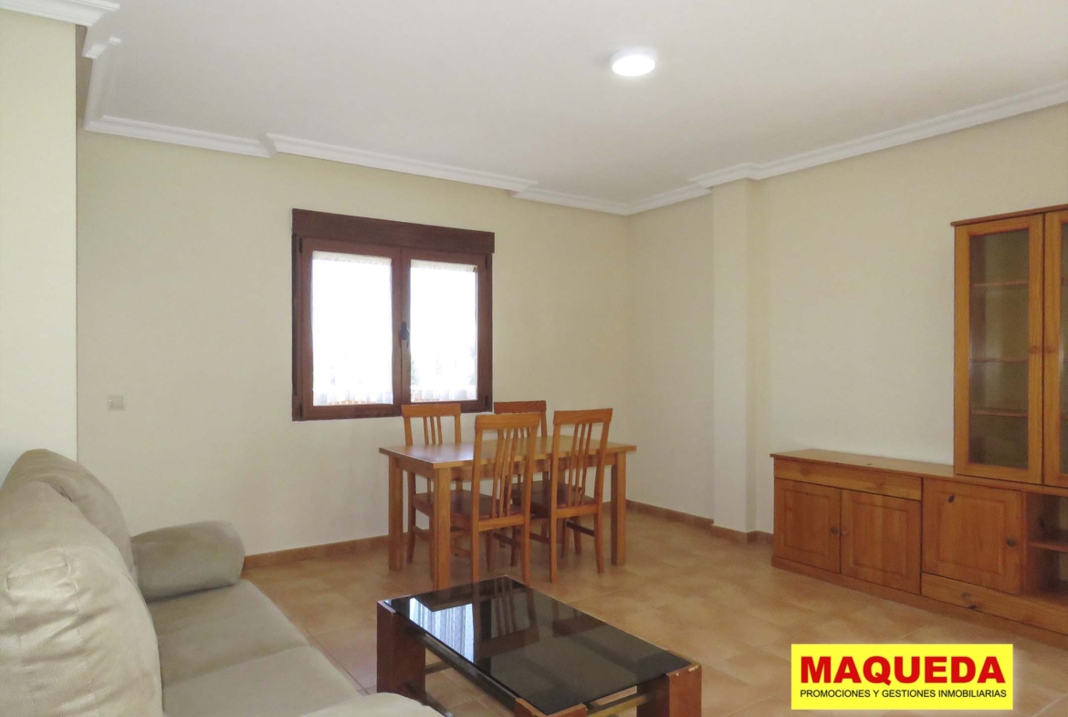 Salón comedor del apartamento en alquiler en Calypo-Fado