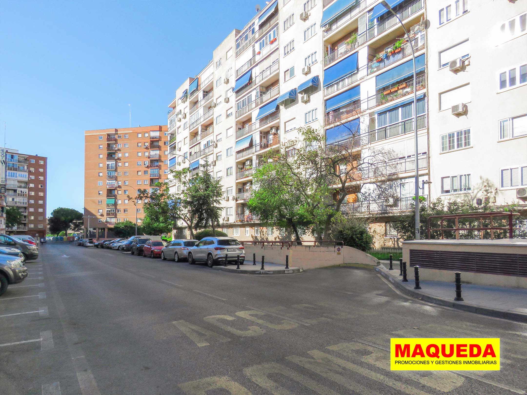 Acceso exterior de la plaza de garaje en venta en calle Cerrajón, Alcorcón Centro