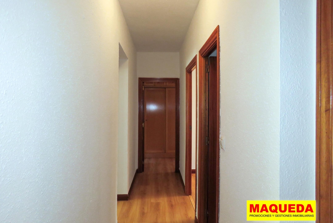 Pasillo del piso en venta en Alcorcón Centro - calle Espada