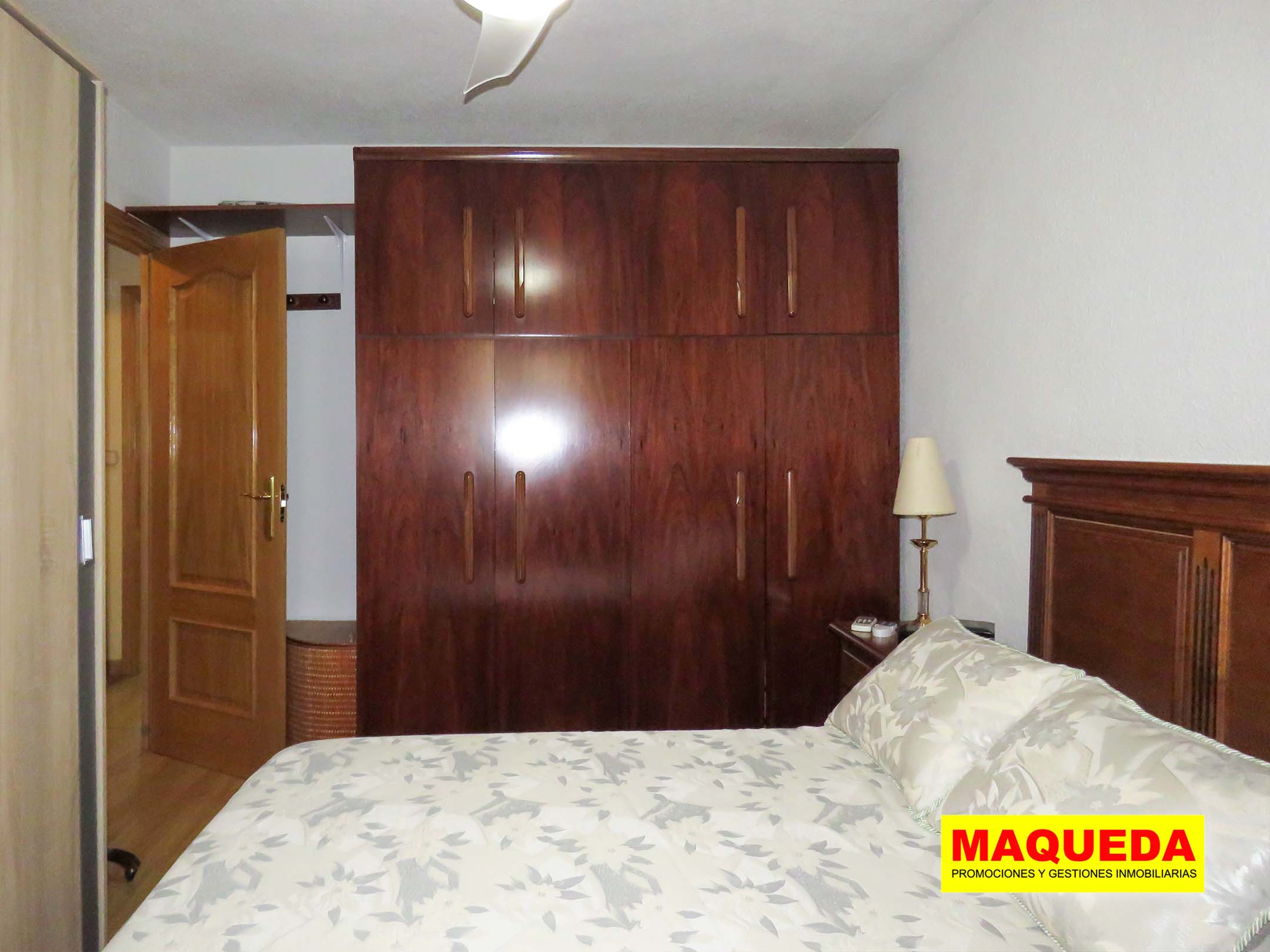 Dormitorio principal del piso en venta en calle Mayor Alcorcón