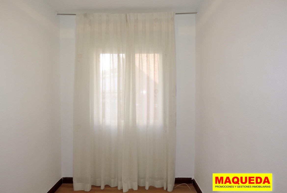 Dormitorio 3 del piso en venta en Alcorcón Centro junto a calle Mayor
