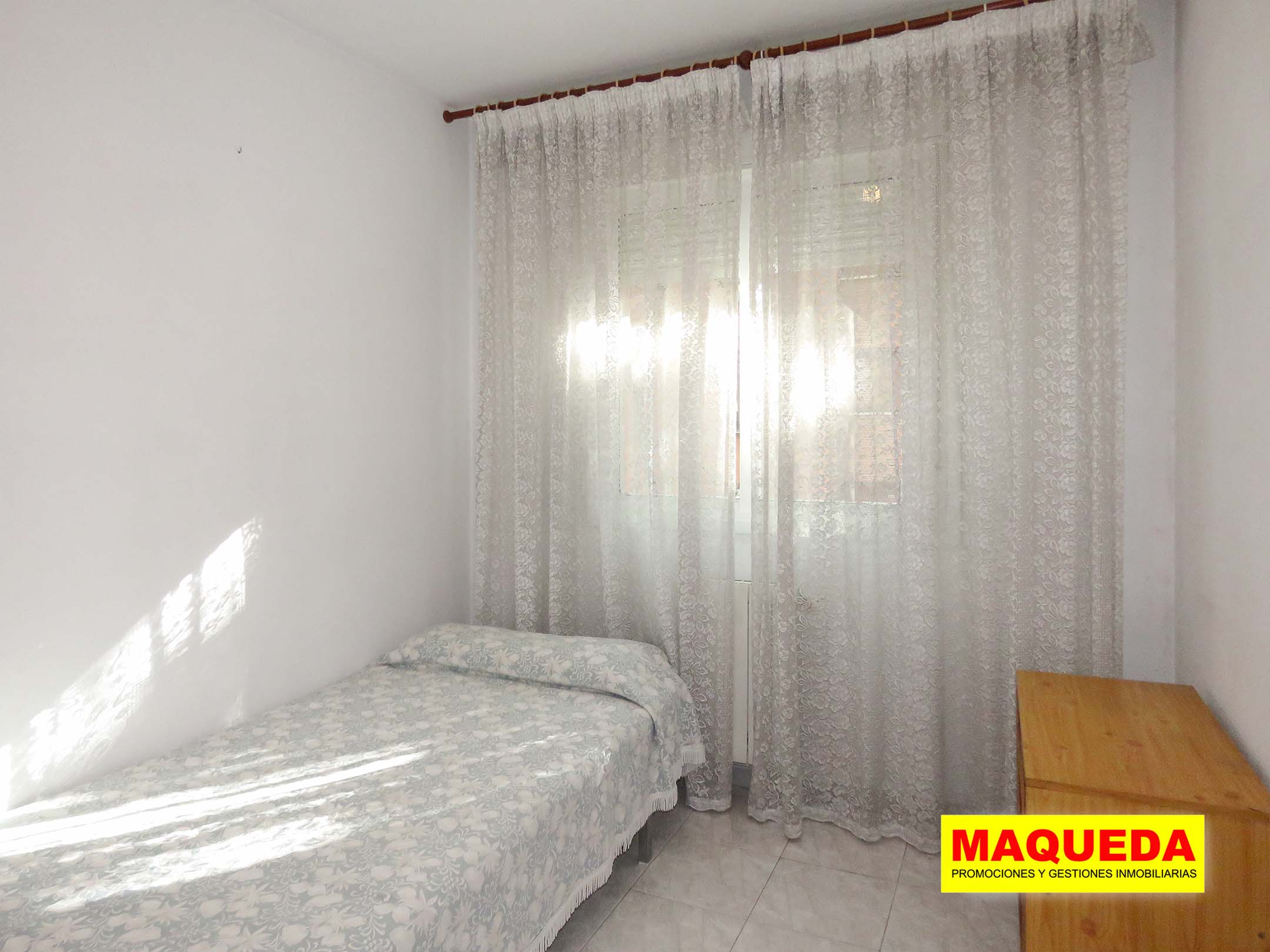 Dormitorio del piso en venta en Los Rosales - El Espinillo, Villaverde