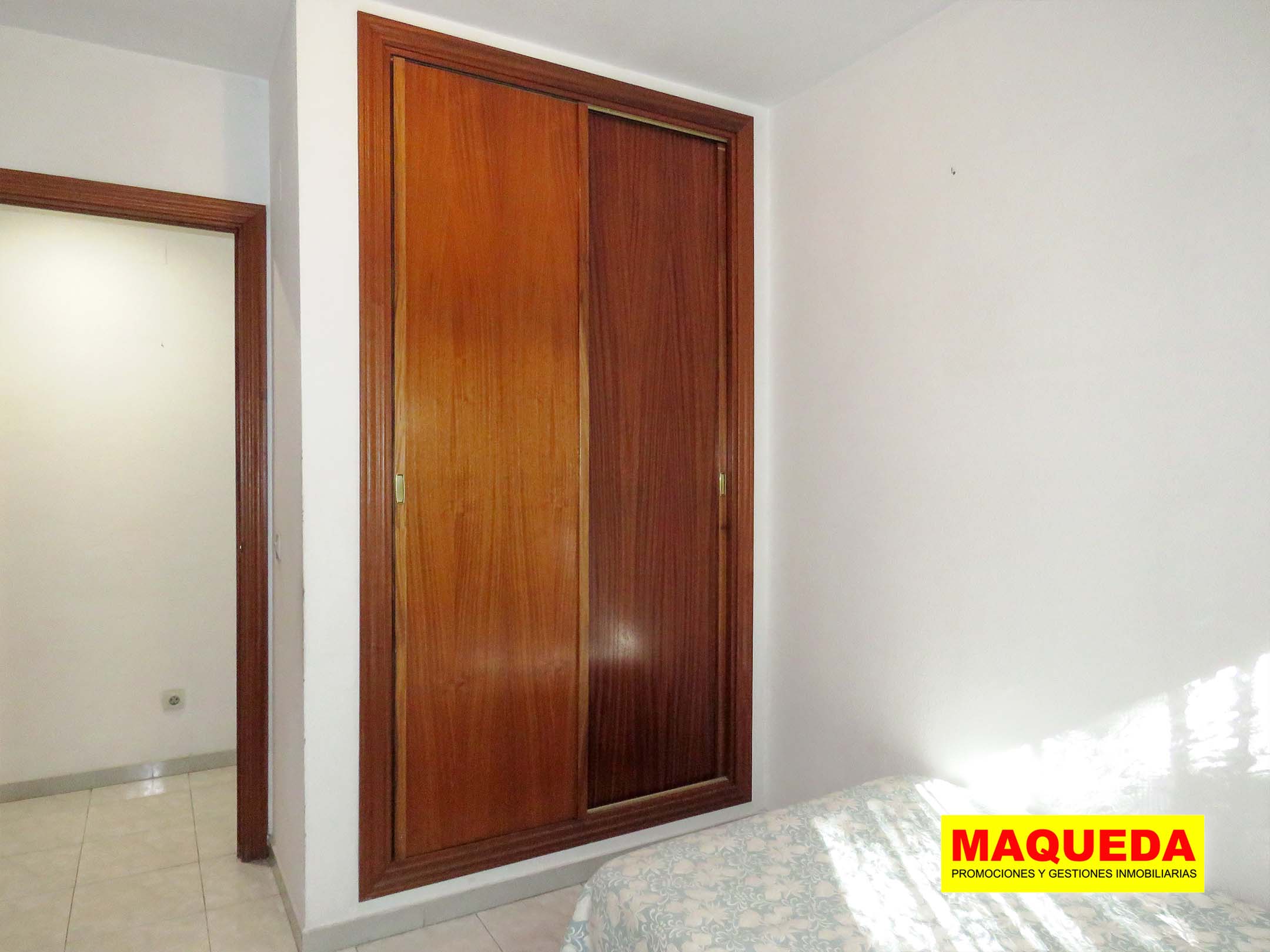 Dormitorio del piso en venta en Los Rosales - El Espinillo, Villaverde