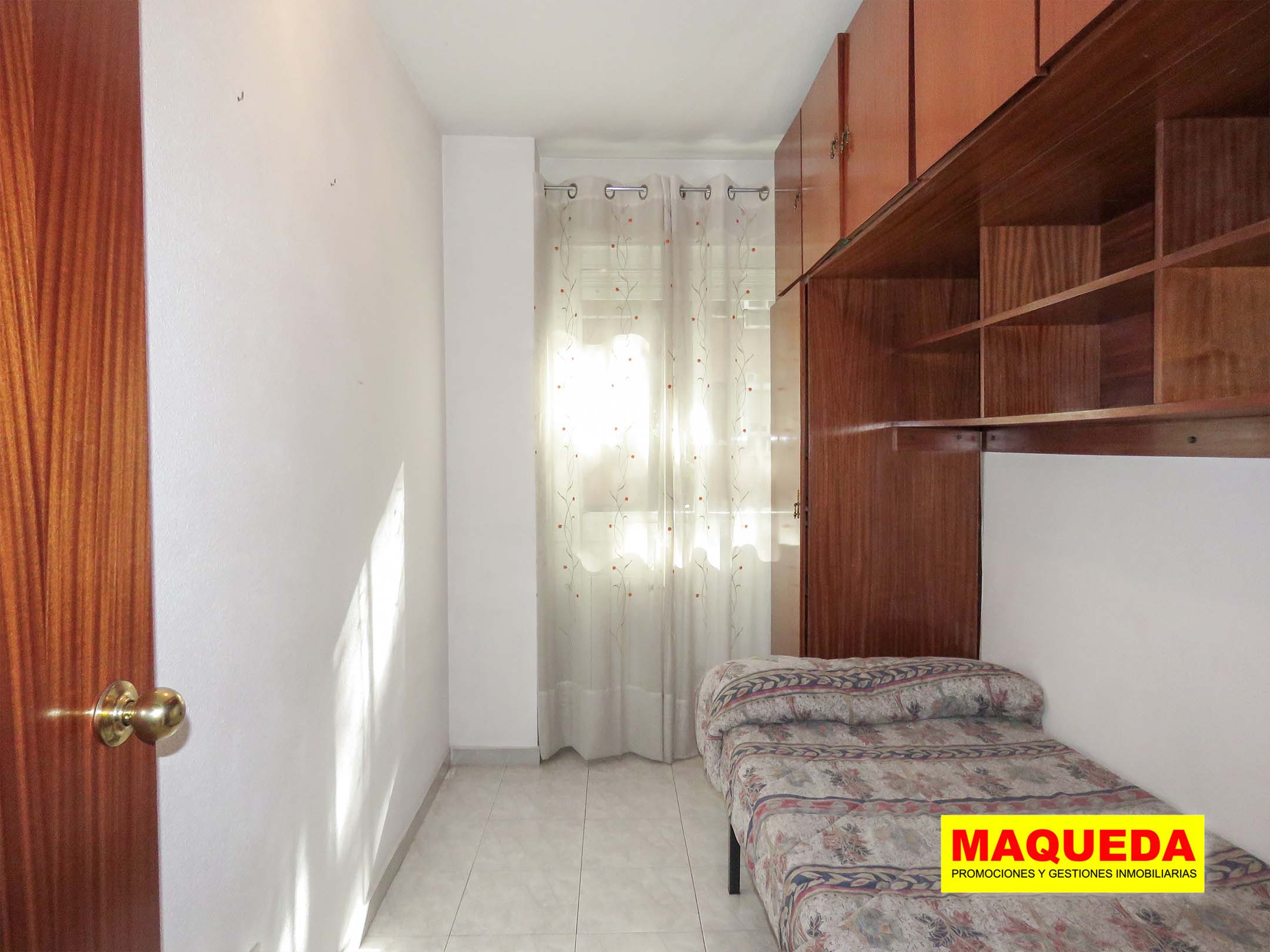 Dormitorio del piso en venta en Los Rosales - El Espinillo, Villaverde
