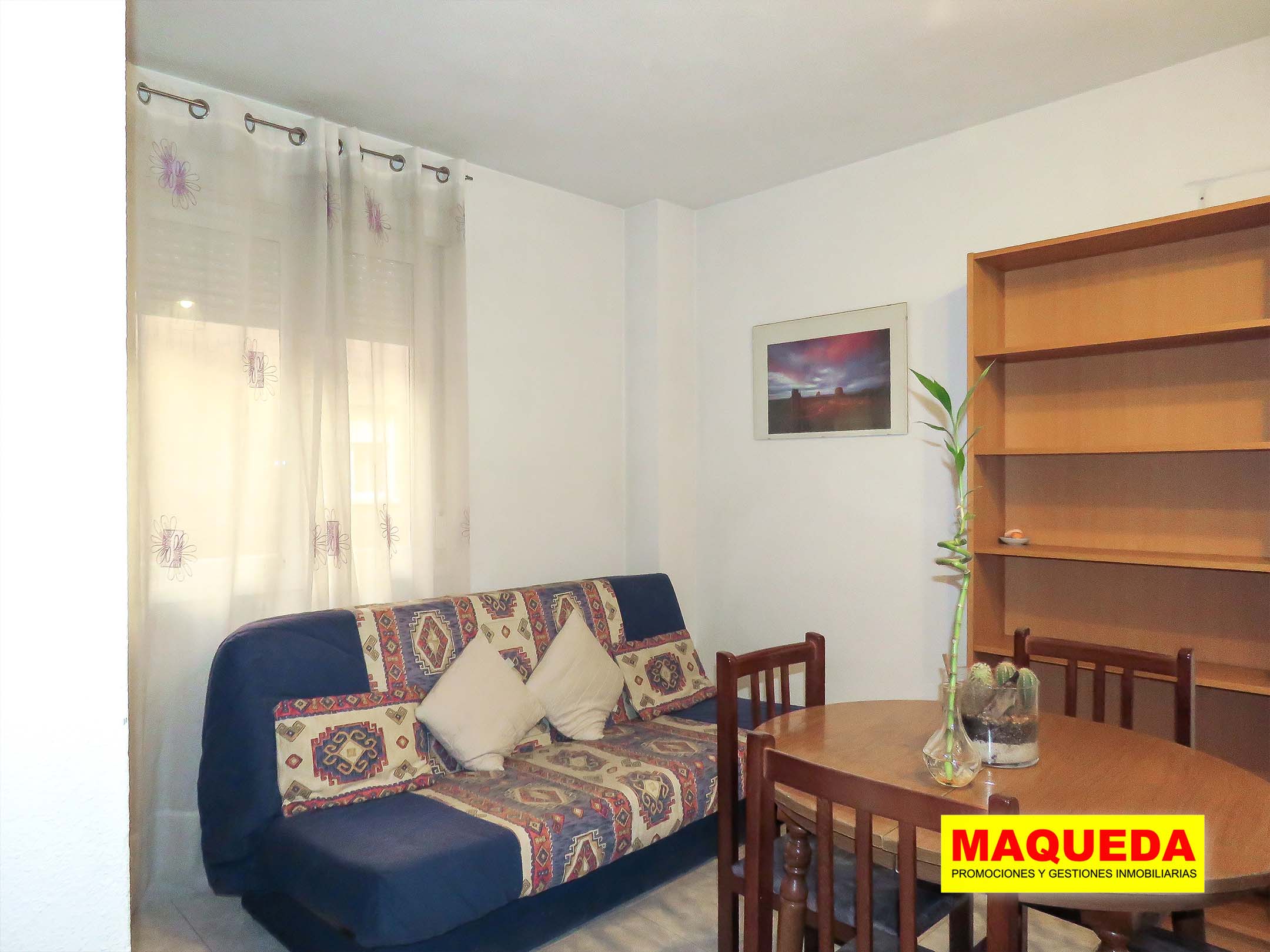 Habitación del piso en venta en Los Rosales - El Espinillo, Villaverde