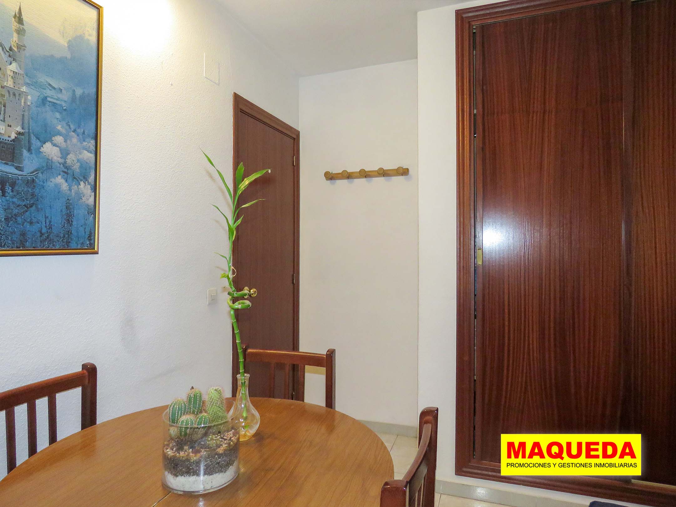 Habitación del piso en venta en Los Rosales - El Espinillo, Villaverde