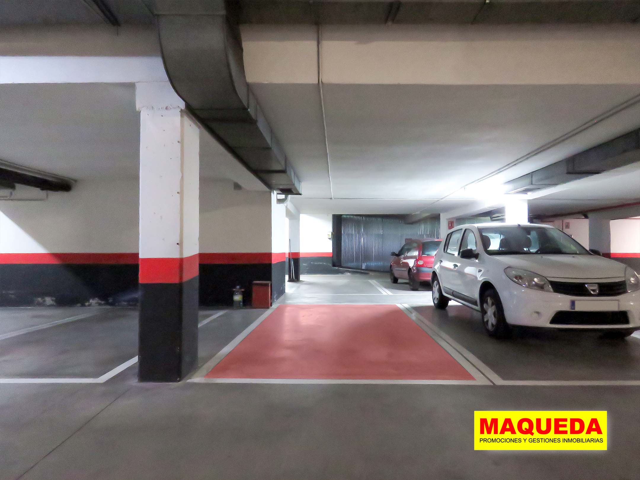 Garaje del piso en venta en Los Rosales - El Espinillo, Villaverde