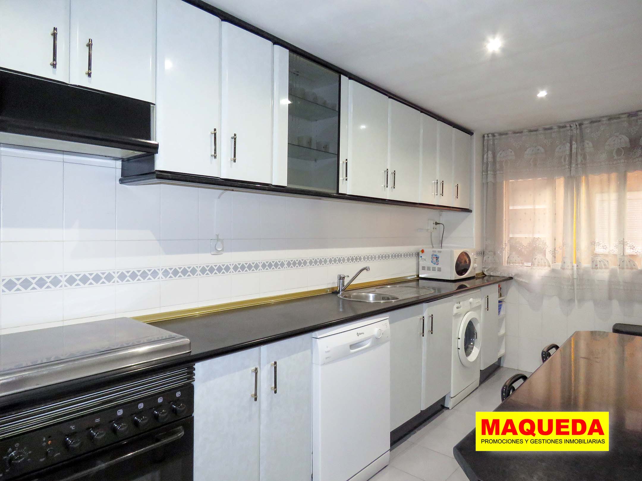 Cocina del piso en venta en Los Rosales - El Espinillo, Villaverde